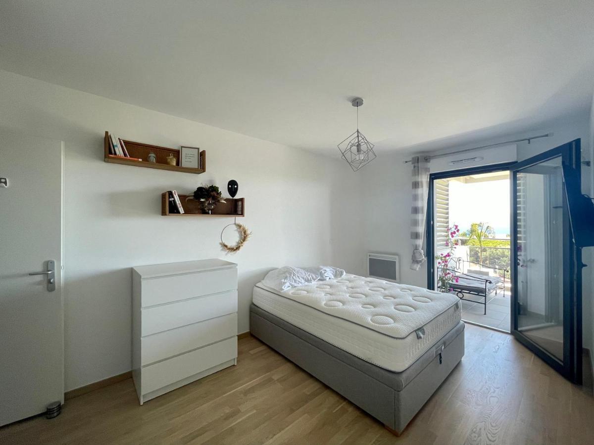 T2 Vue - Entree De * Ajaccio (Corsica)